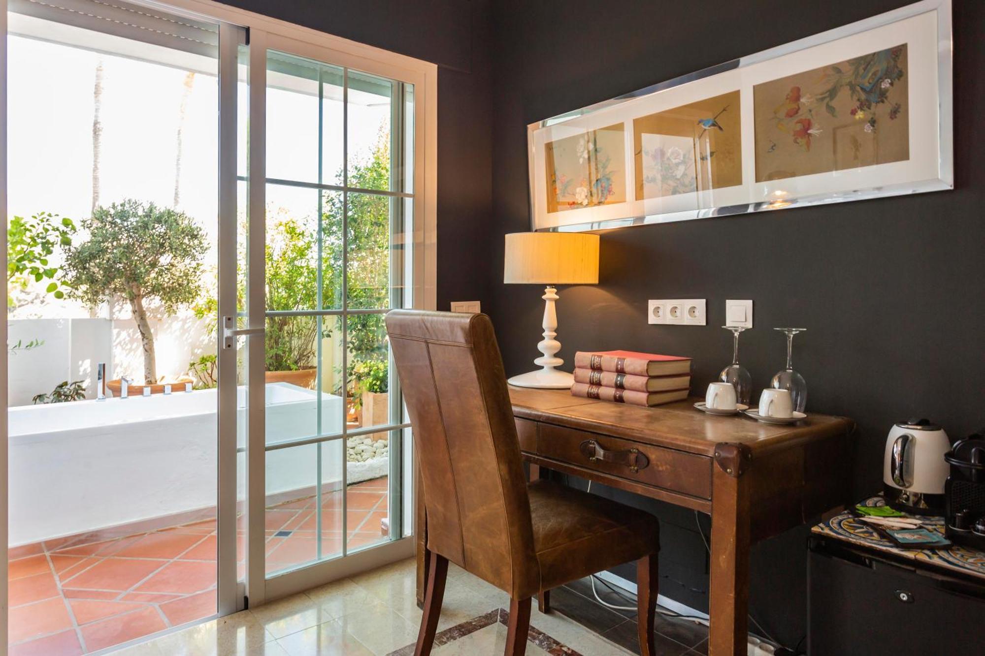 מארבלה Molo Luxury Suites Puerto Banus מראה חיצוני תמונה