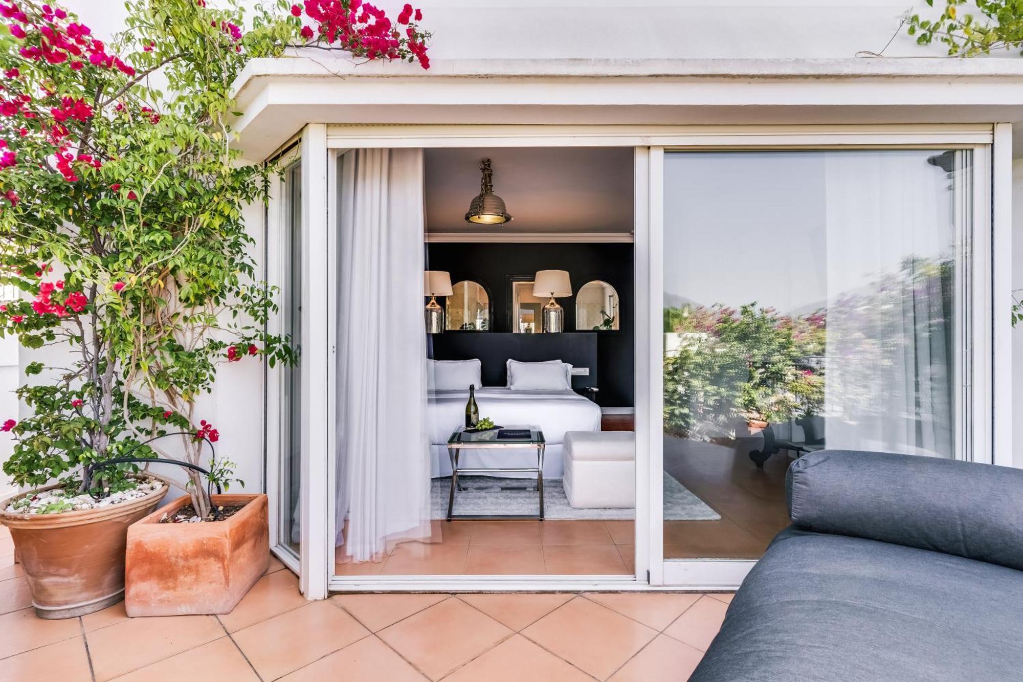 מארבלה Molo Luxury Suites Puerto Banus מראה חיצוני תמונה