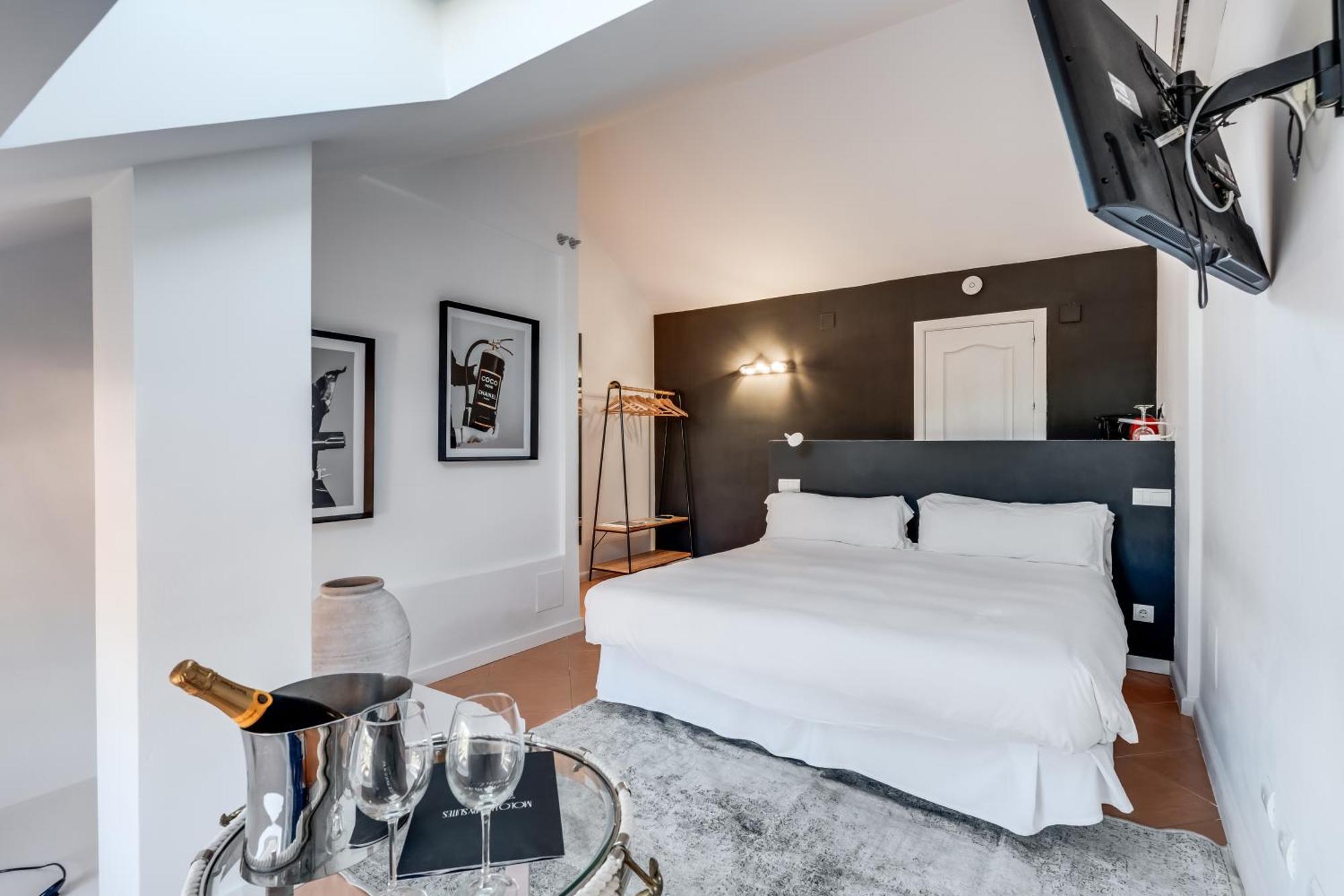 מארבלה Molo Luxury Suites Puerto Banus מראה חיצוני תמונה